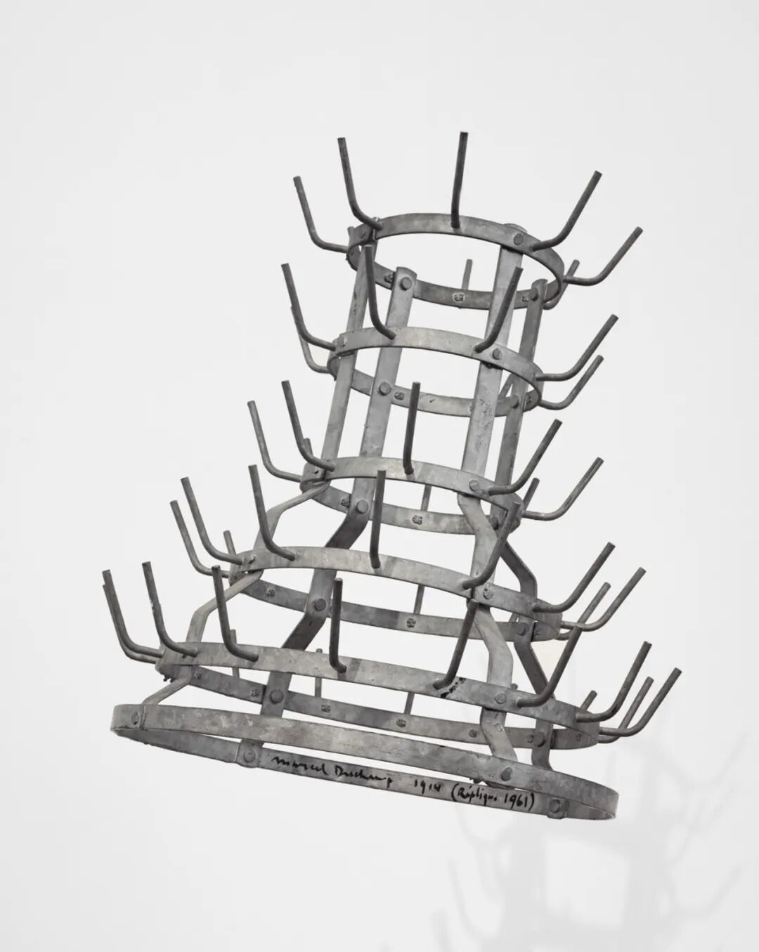 Marcel Duchamp. Bottle Rack, 1961 (replica of 1914 original).Galvanized iron, 23 3/8 x 21 1/4 in (59.4 x 54 cm).