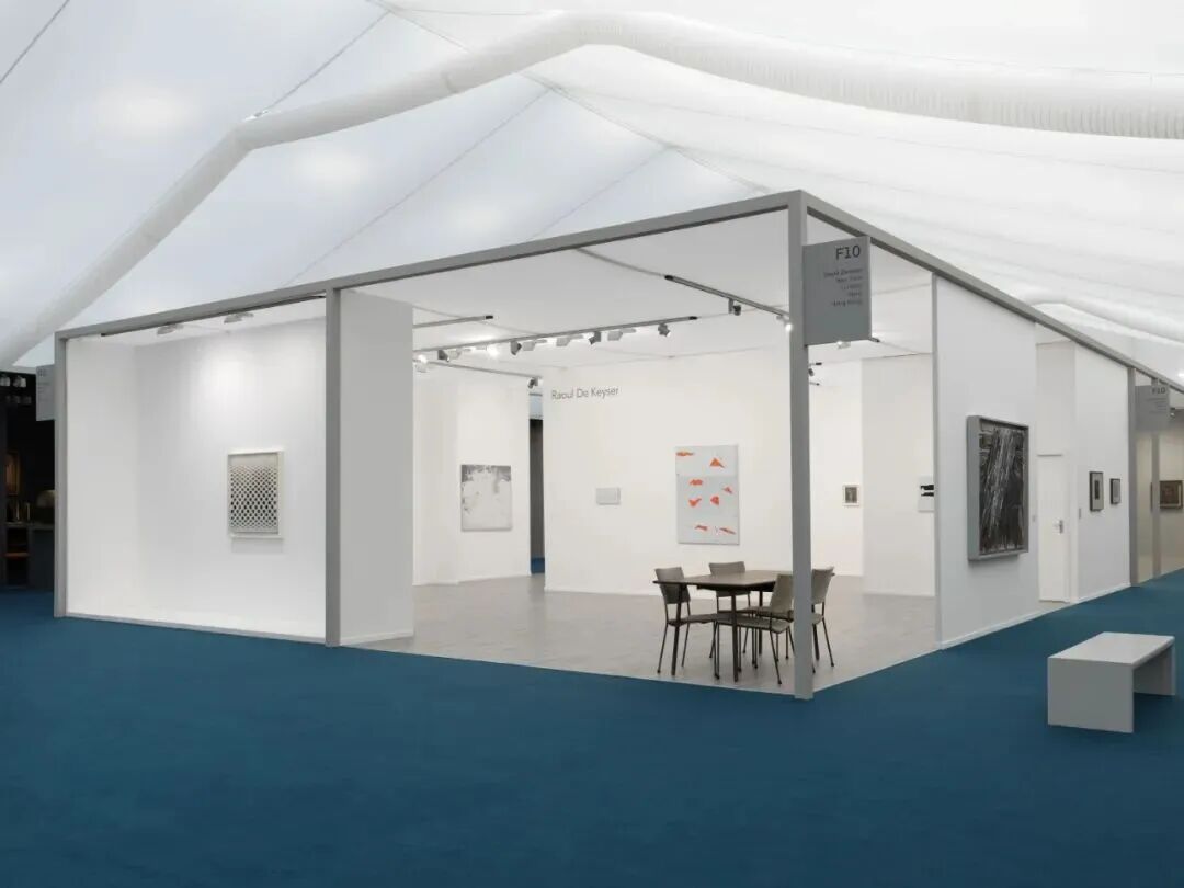 卓纳画廊伦敦弗里兹大师展展位，特别呈现了比利时绘画艺术家拉乌尔·德·凯泽（Raoul De Keyser）的作品，2019年