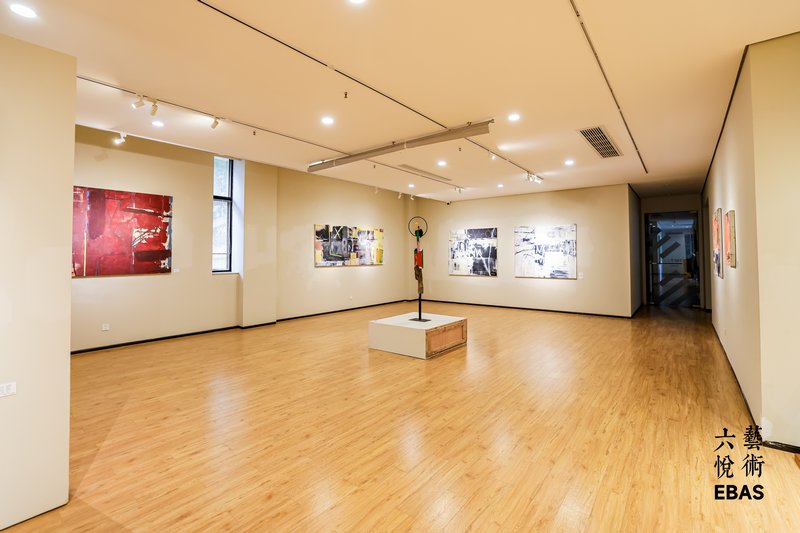 《必要的张力》吕德安个展